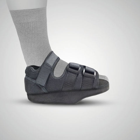 Forefoot relief shoe